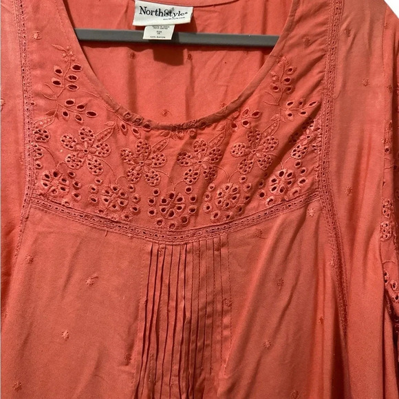 North Style Women's Coral Eyelet Top - Picture 6 of 9